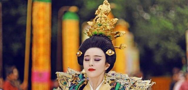 武则天曾写过一首诗,仅20字却无法无天,李白莫尘莫及