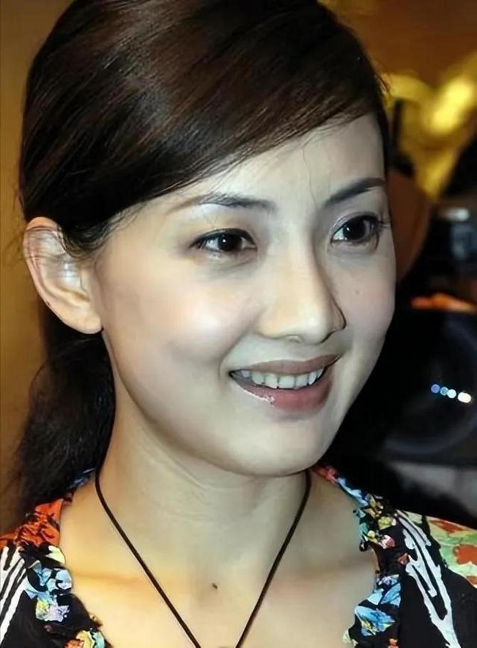 忆当年,春晚舞台,牛莉和郭冬临搭档,每次都会惊艳观众.