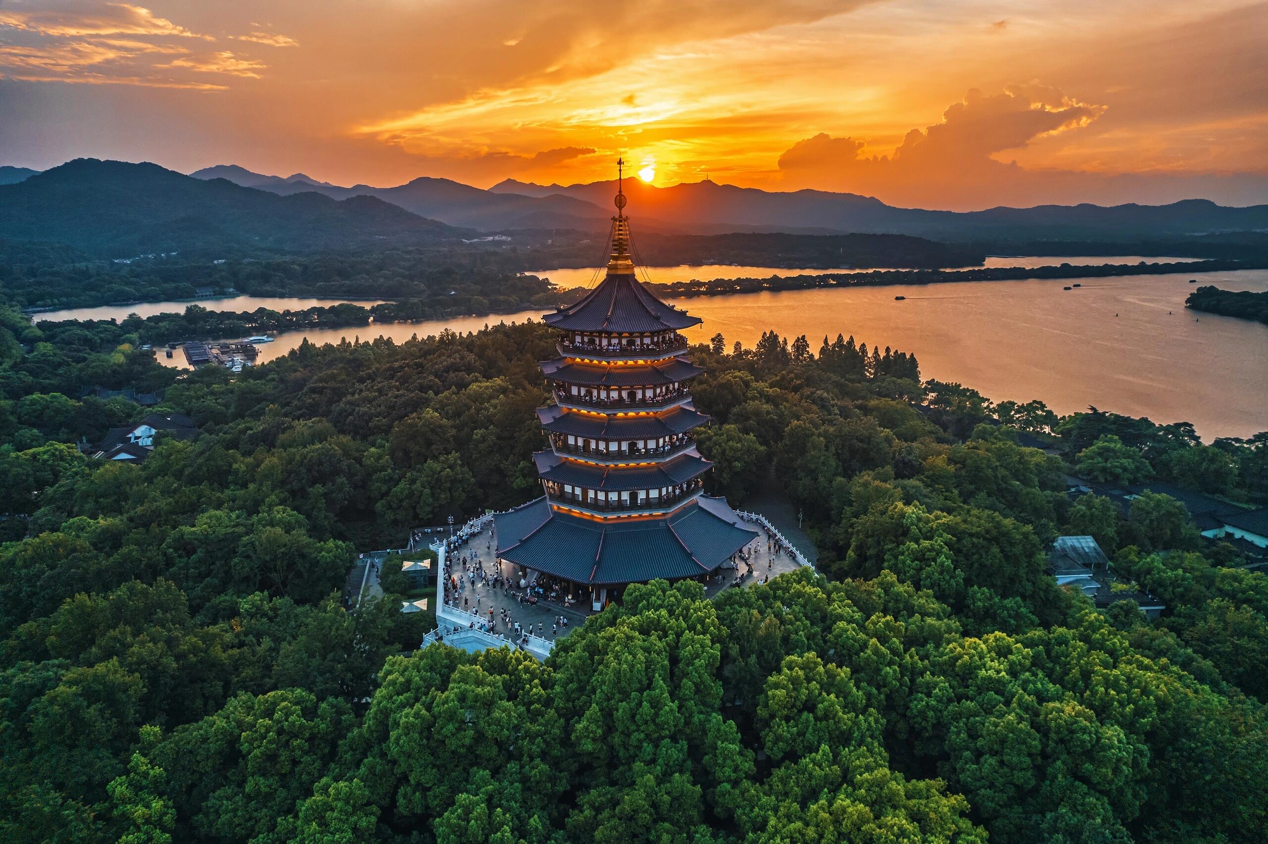 杭州晚霞美如画.