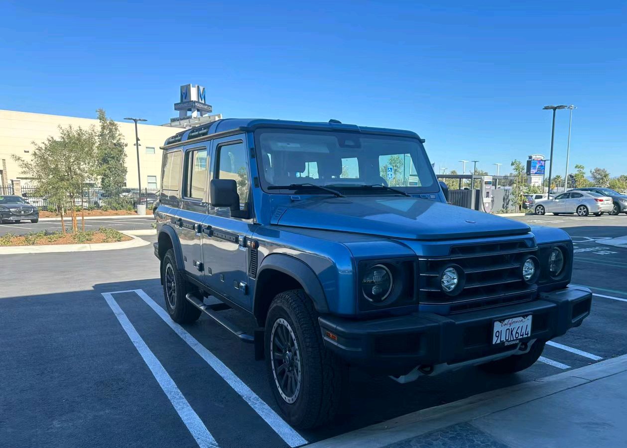 征服险阻,英力士掷弹兵越野车重塑硬派传奇