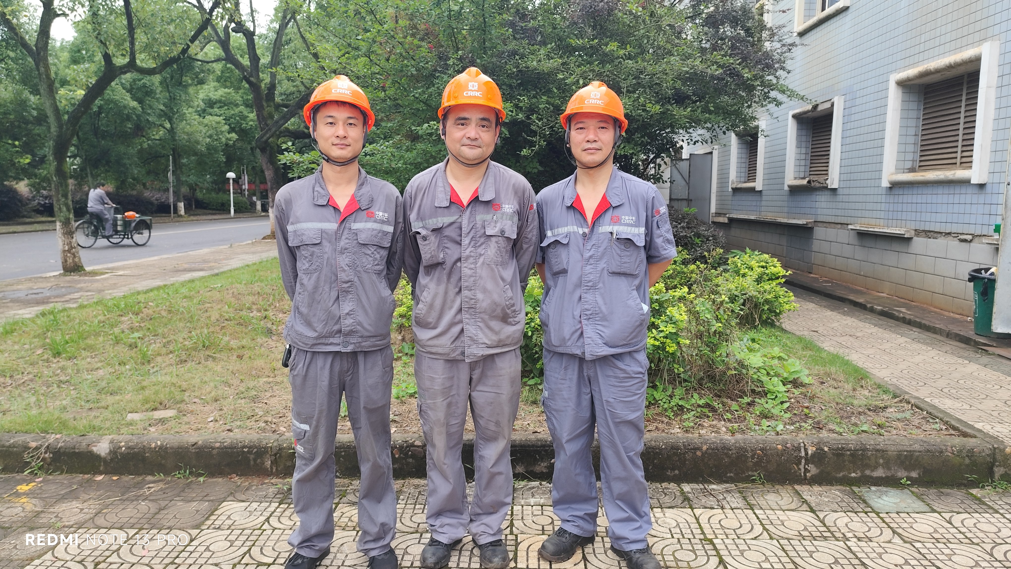 吟诵株洲市劳模刘朝辉