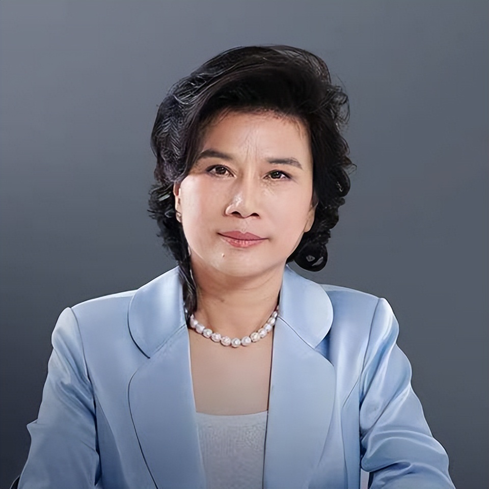 董明珠终于要"出手"了?129元"台地两用扇",风力强劲又清凉