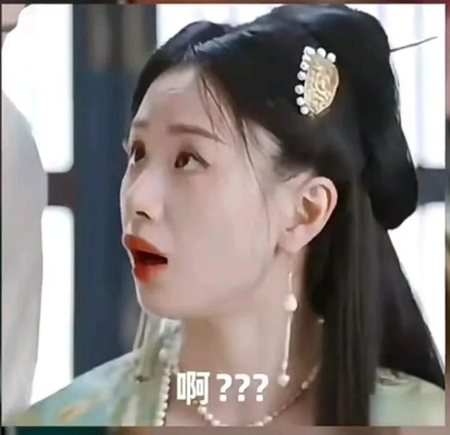 李梦也太可爱了吧,在线喊话网友收集她的表情包,说需要打鸡血