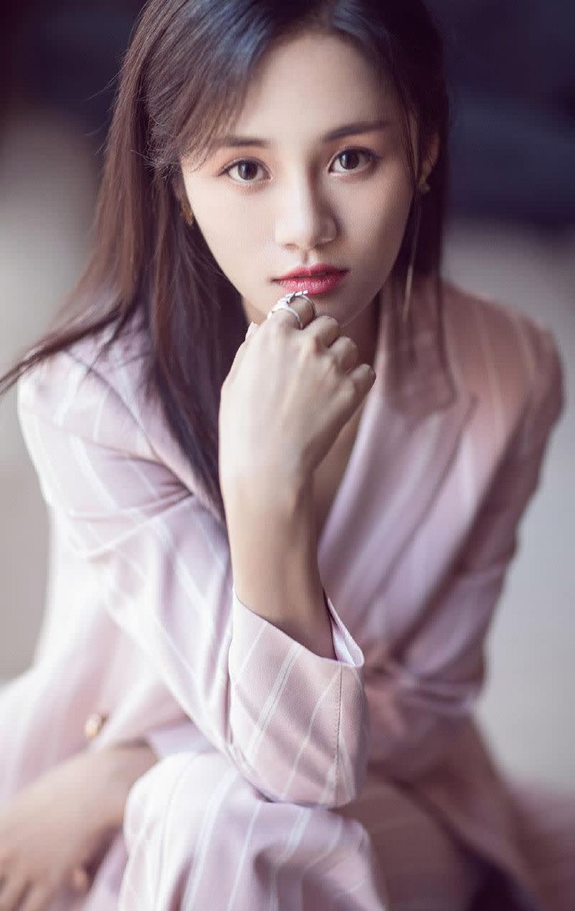 俏皮甜美:演员安悦溪