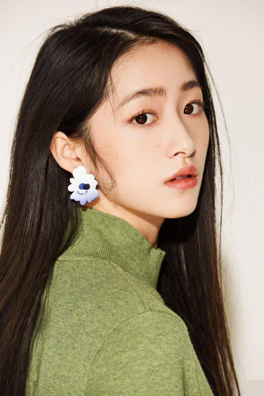 杨肸子,俏皮灵动可甜可盐