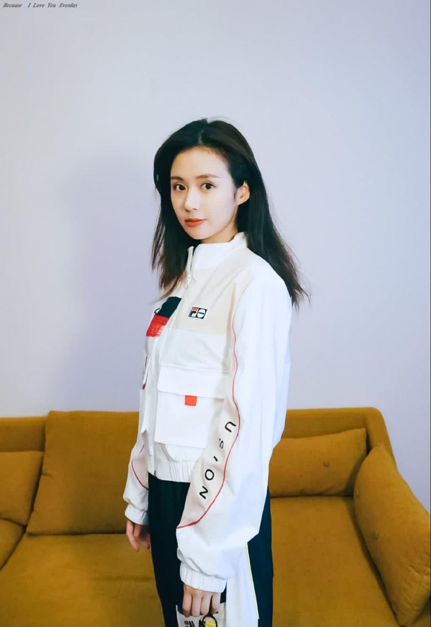 郑合惠子,美貌养眼
