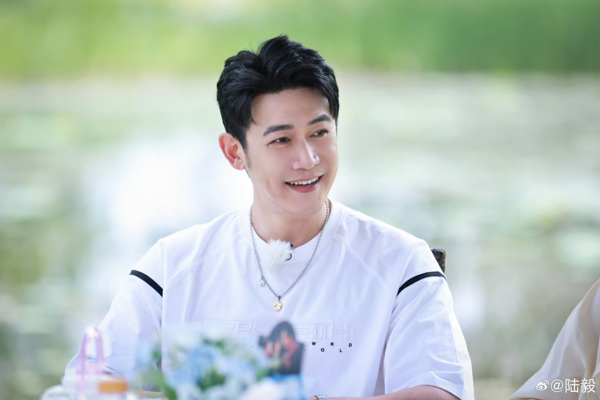 陆毅回应女儿攻击同学长相事件,认为是无害玩笑,陆毅称这是孩子们正常