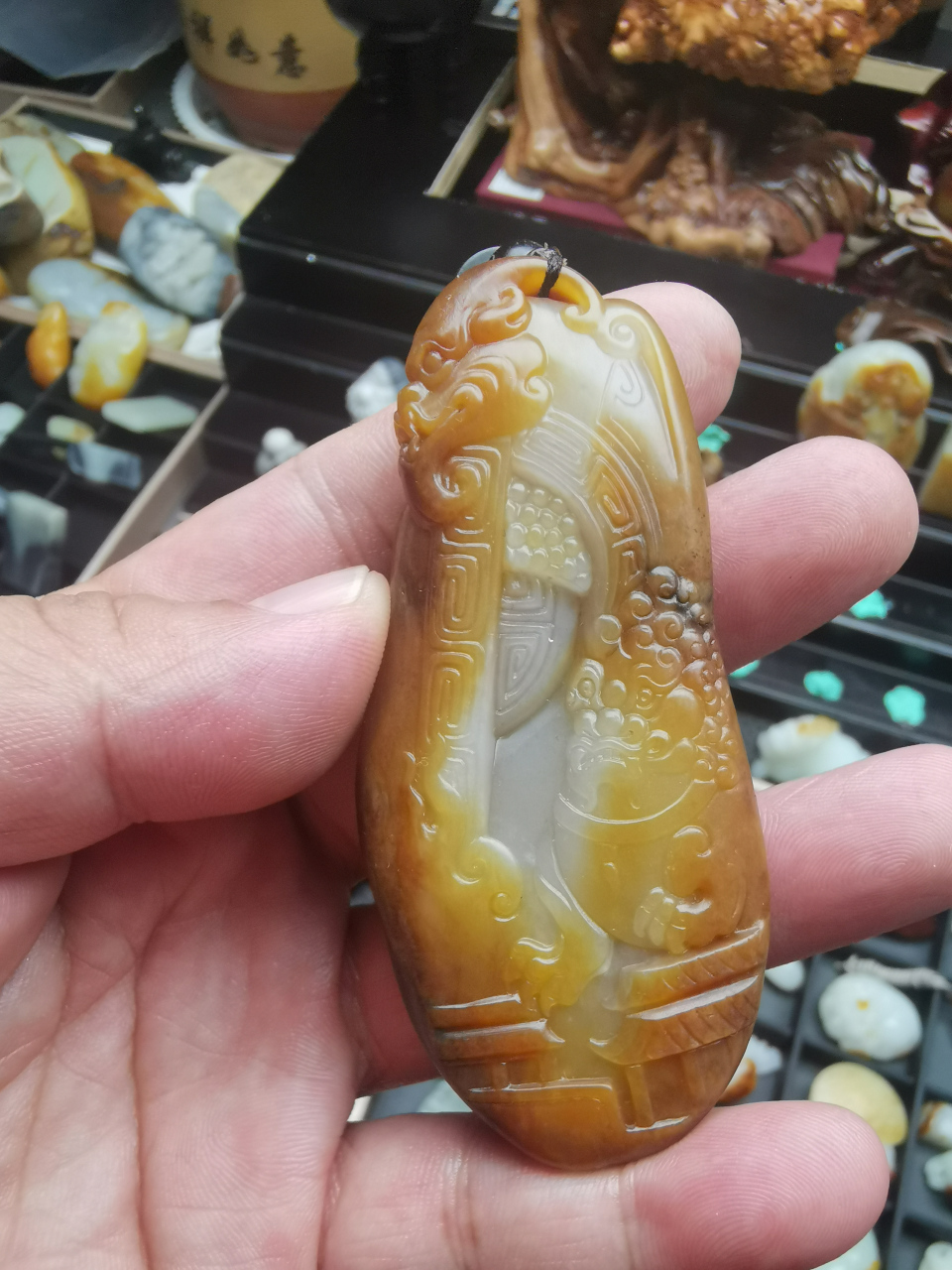 和田玉籽料黄沁,守护,料子油润细腻皮色老熟做工精细
