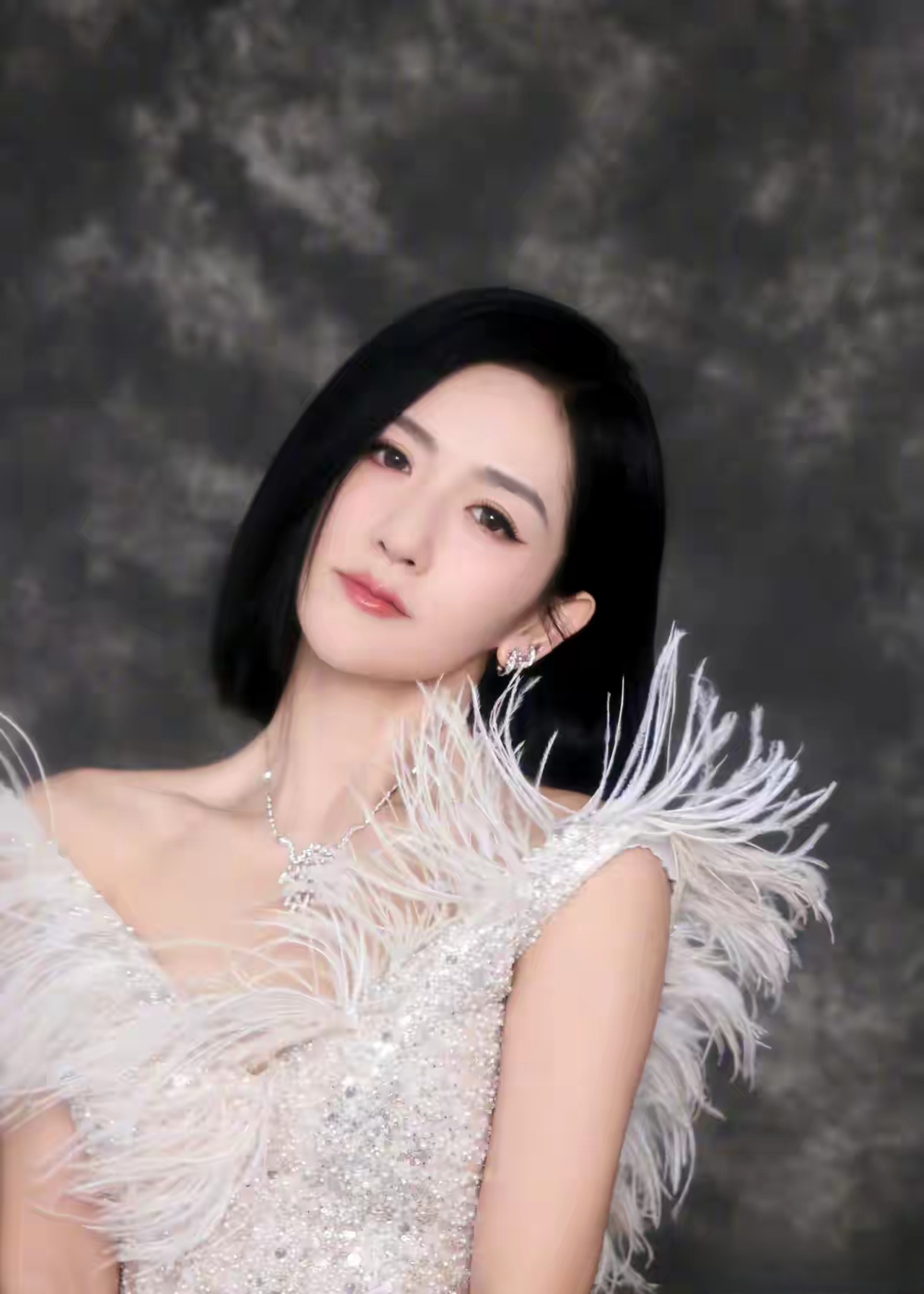 谢娜,高调发文!