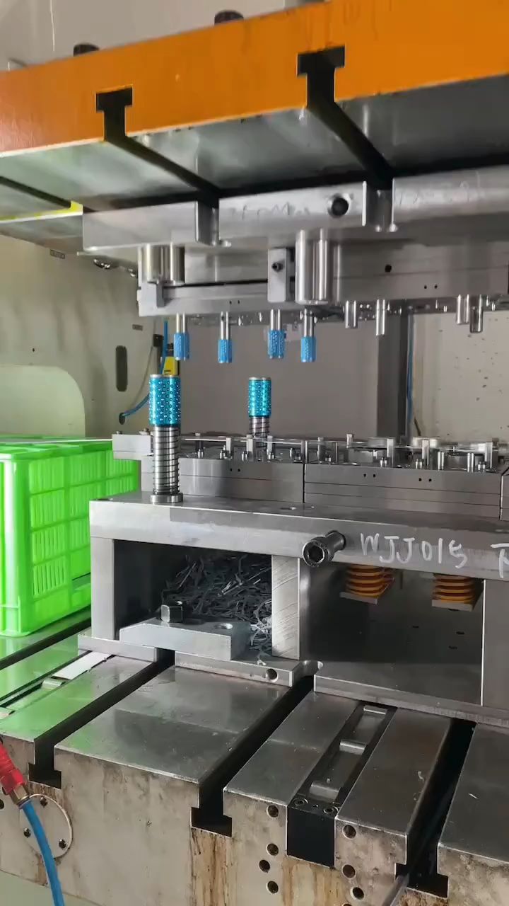 五金冲压连续模具,拉伸产品分享