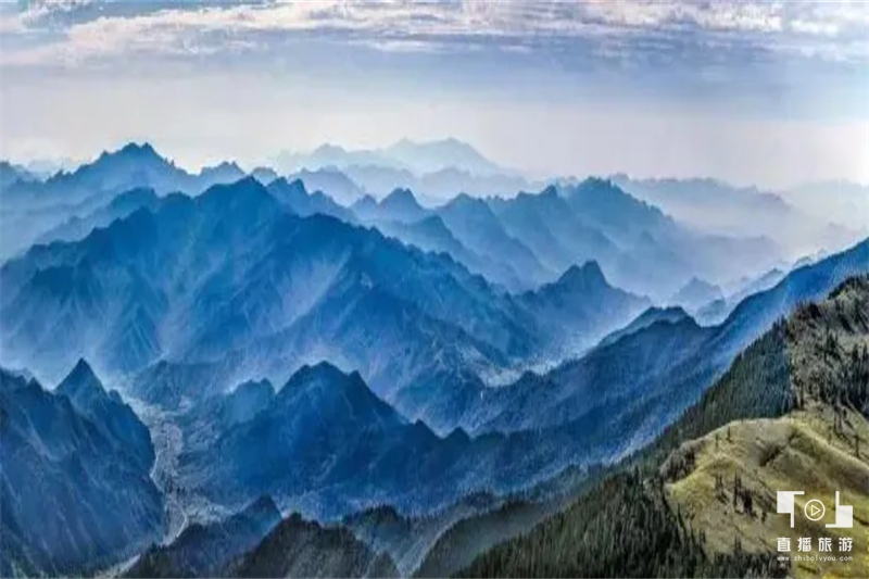 指是吕梁"吕梁市位于山西省中部西侧因吕梁山脉纵贯全境而得名图/08