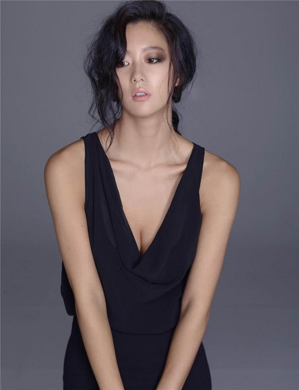 亚洲第一美女性感女神克拉拉李成敏最新性感写真照这曼妙的身材谁看谁