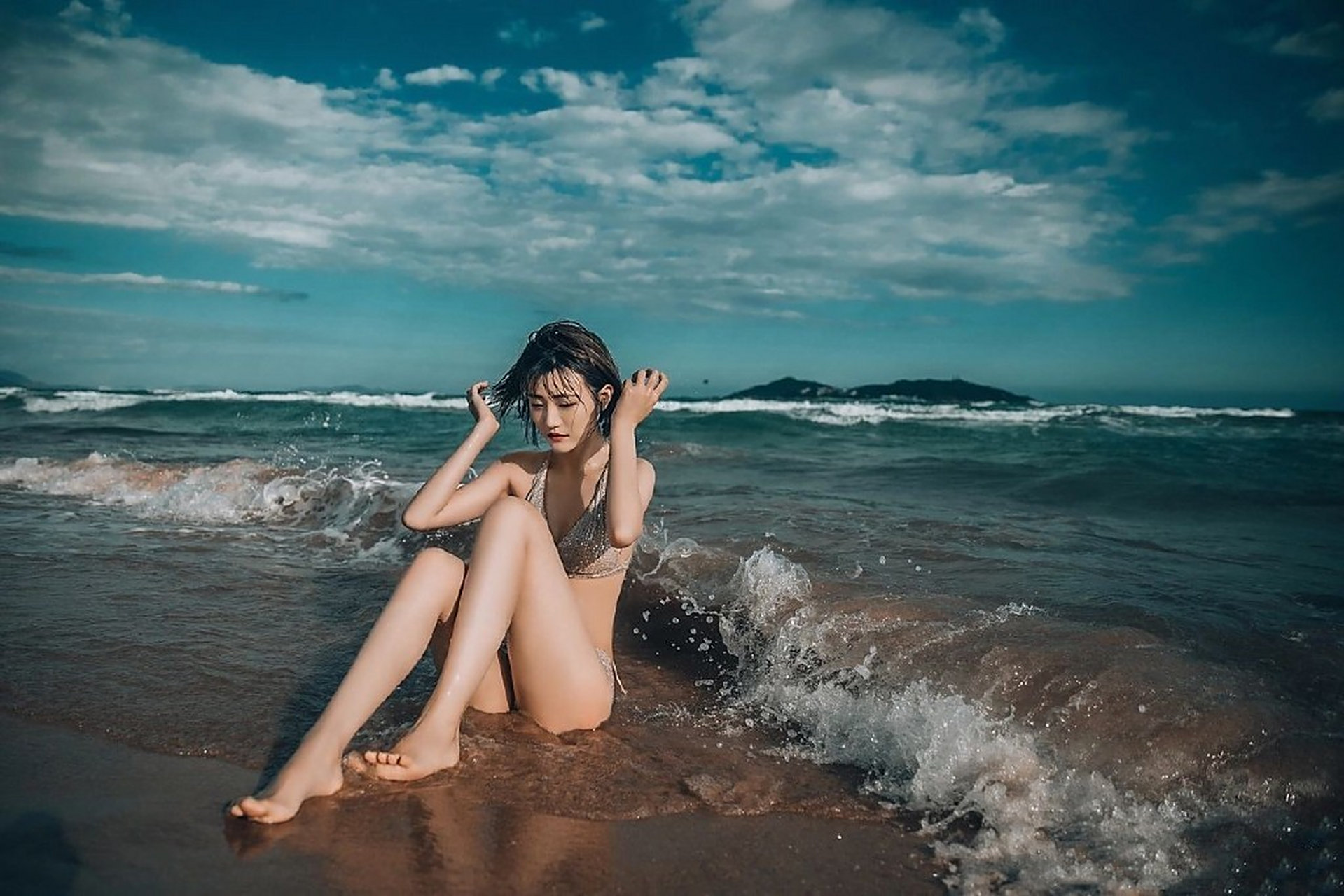 牟星,泳装壁纸组图