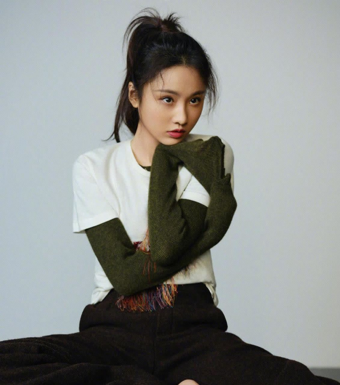 张慧雯,黑白魅力色彩