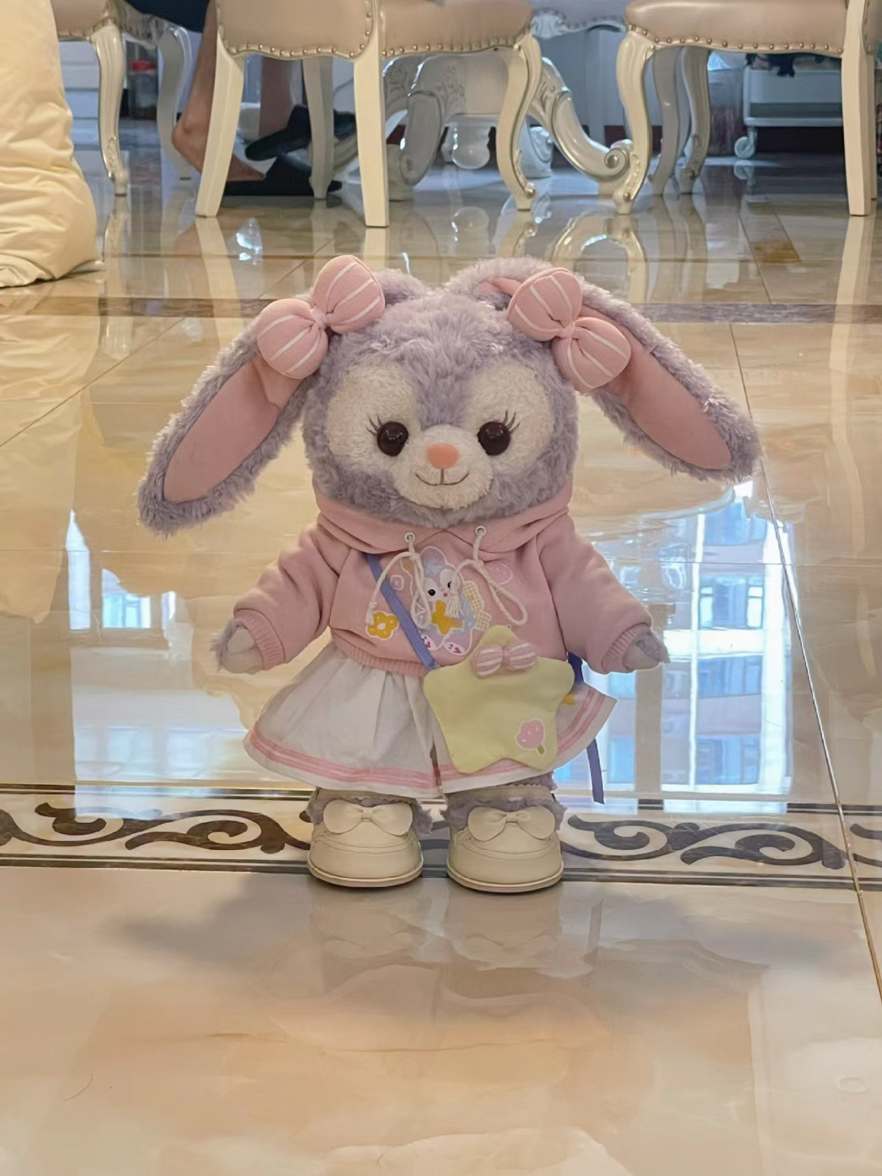 迪士尼乐园的经典角色和玩偶,一直承载着无数人的童年记忆.