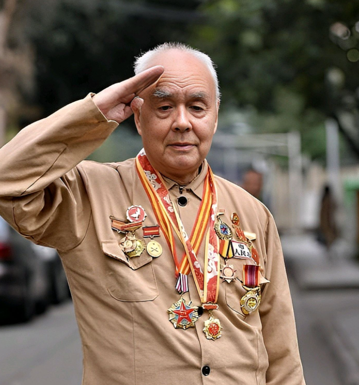 没想到,就是这么一泡尿,却救下了很多人,还立下了功勋!