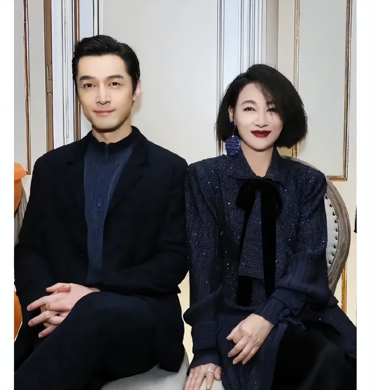 胡歌老婆首次公开出镜,黑色短发难挡清纯气质,二人最萌身高差