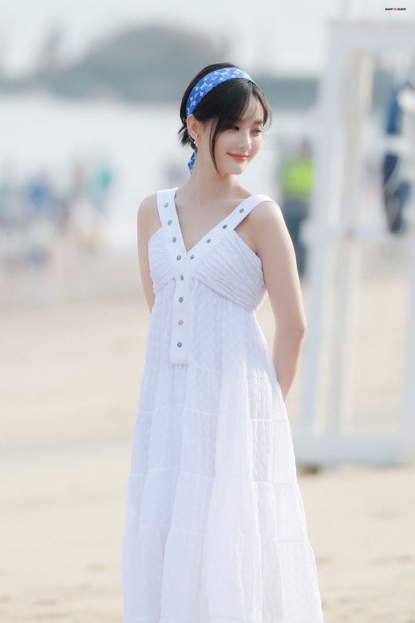 李一桐,丝巾发型