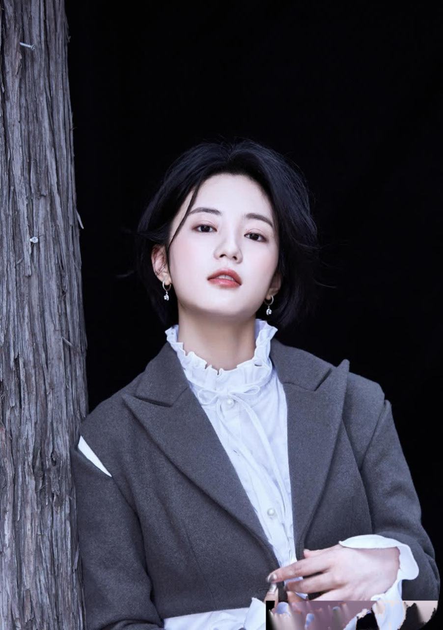 张雅钦95后女生青春无限