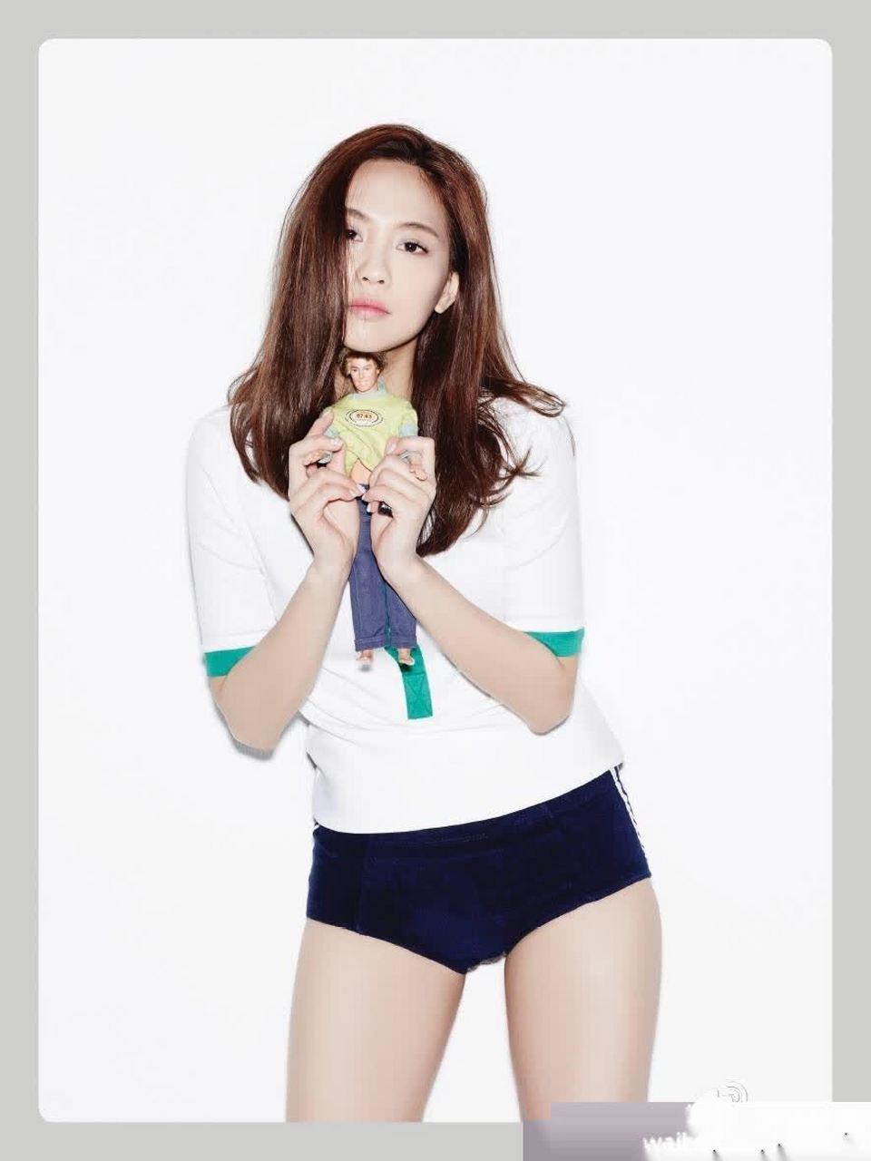 4467 王霏霏的眼神如秋水,深邃而清澈.