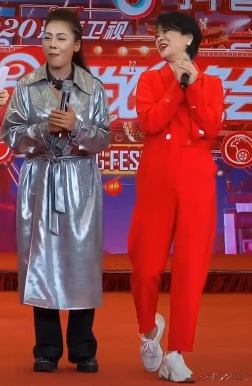 田震和毛阿敏罕见同台