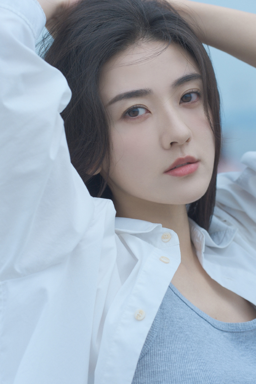 梁洁,海边小清新写真