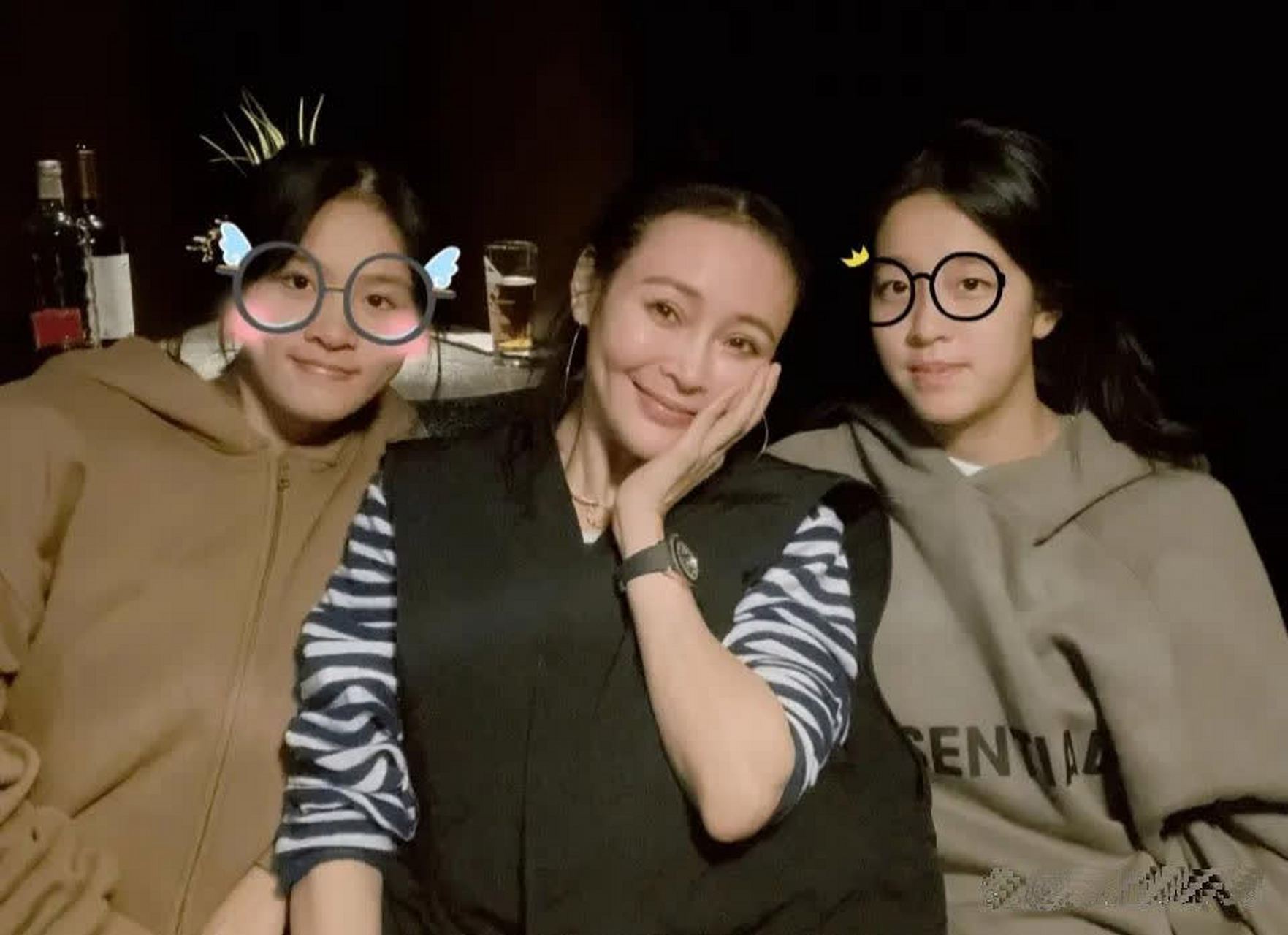 于明加女儿好漂亮