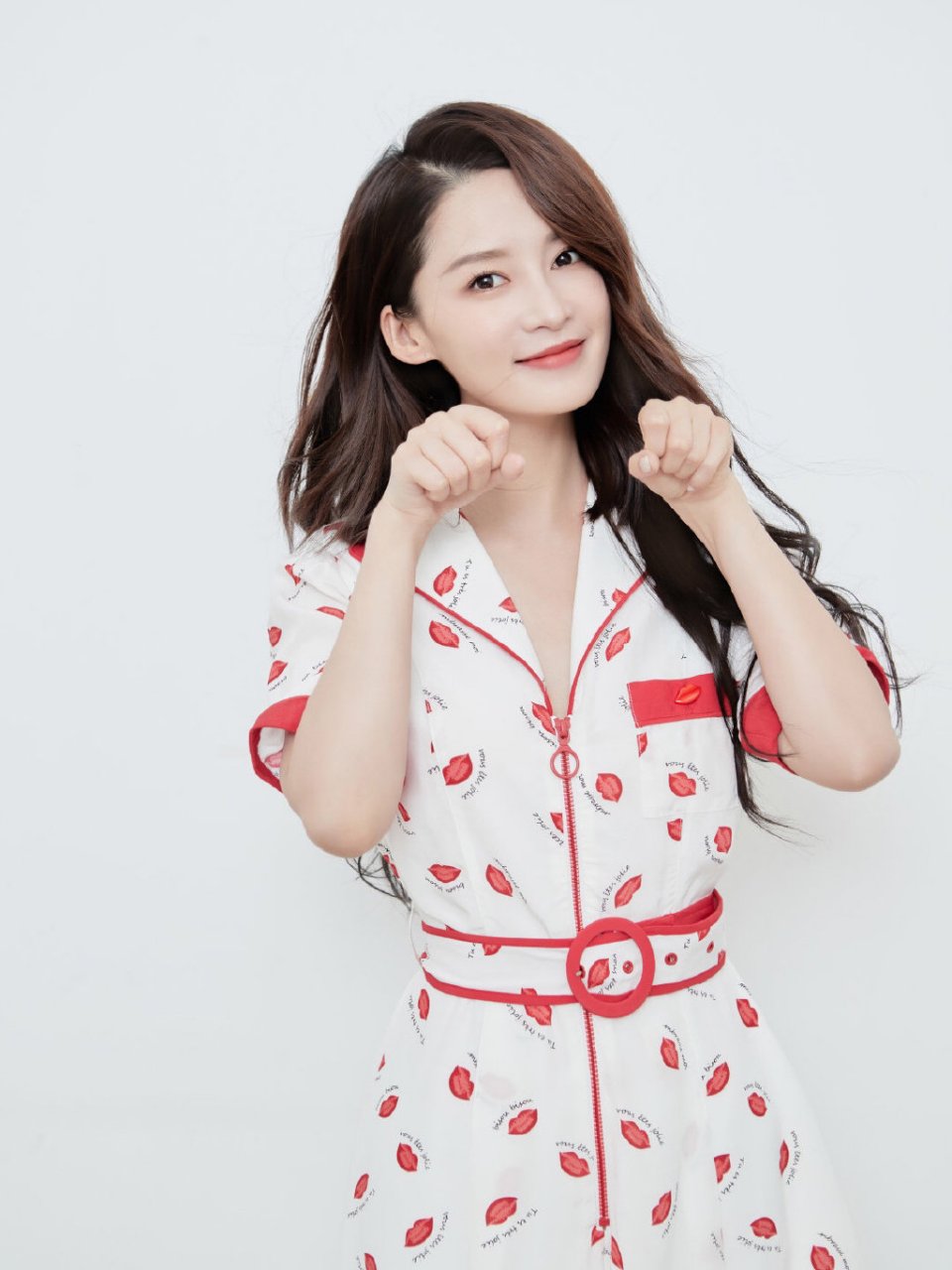 李沁,可爱的蜜桃小甜心