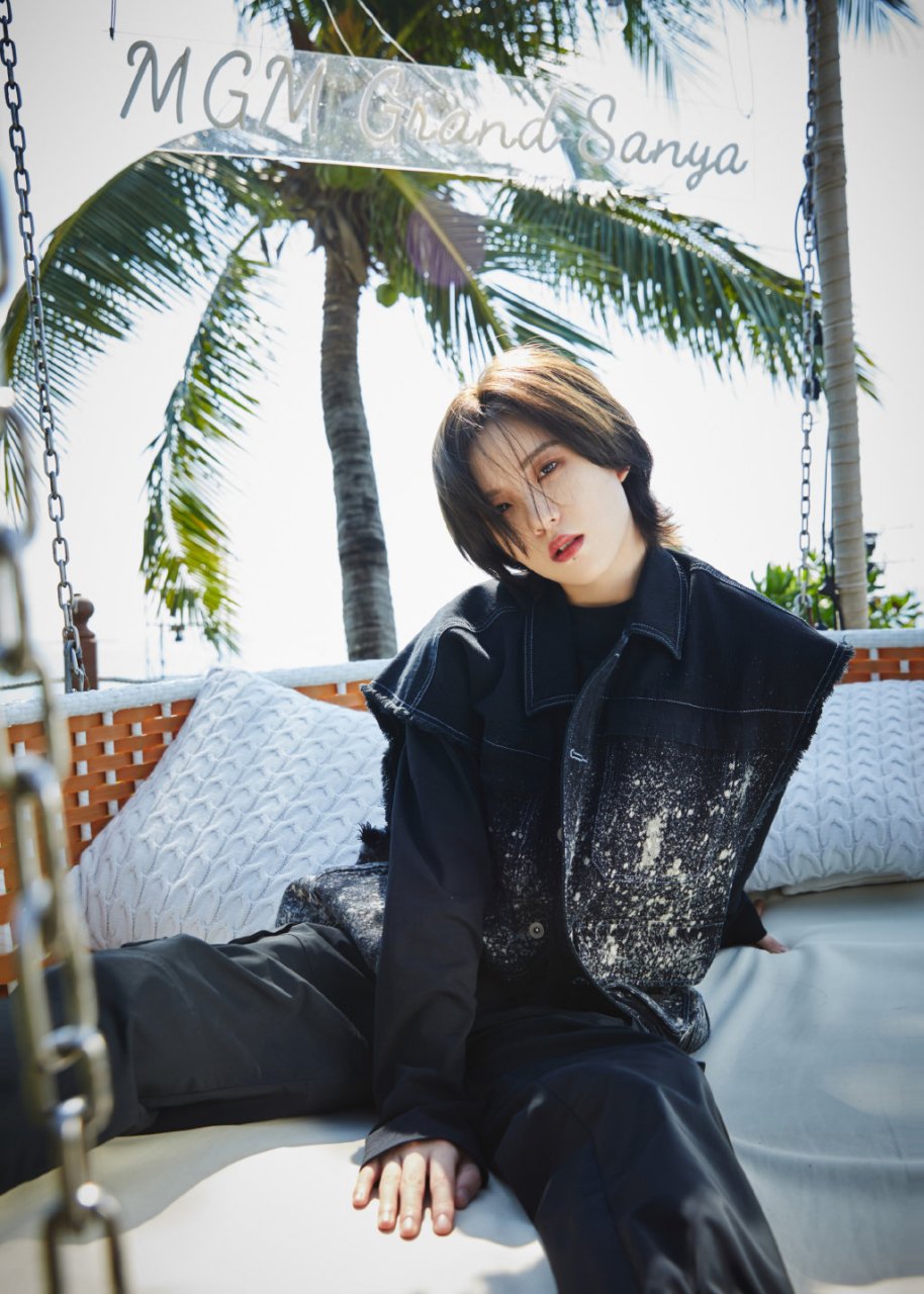 陆柯燃,休闲牛仔运动风大片