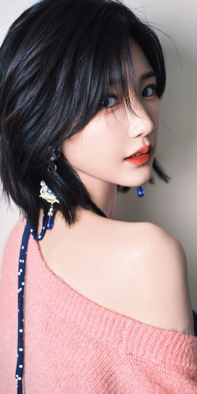 毛晓彤,甜粉系的半熟女孩壁纸图集