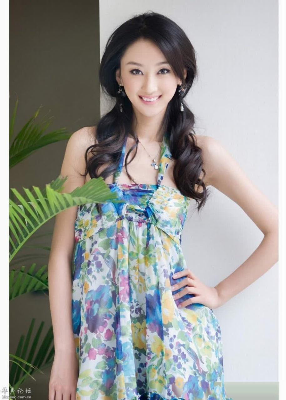 如今的中央戏剧学院校花张宇菲写真美得认不出来