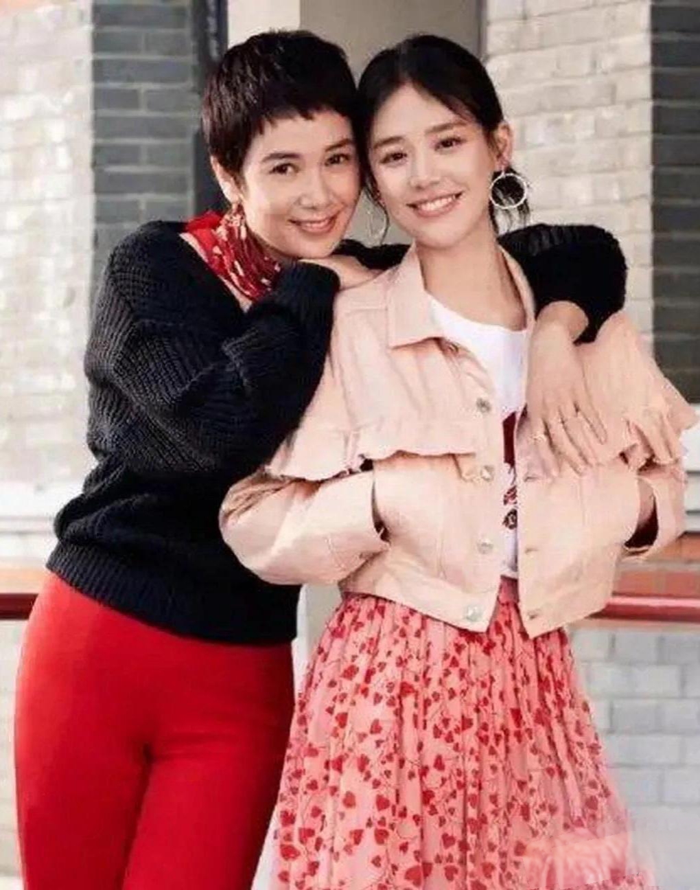 58 岁的蒋雯丽和她外甥女马思纯,这俩可都是娱乐圈里大家熟悉的人.