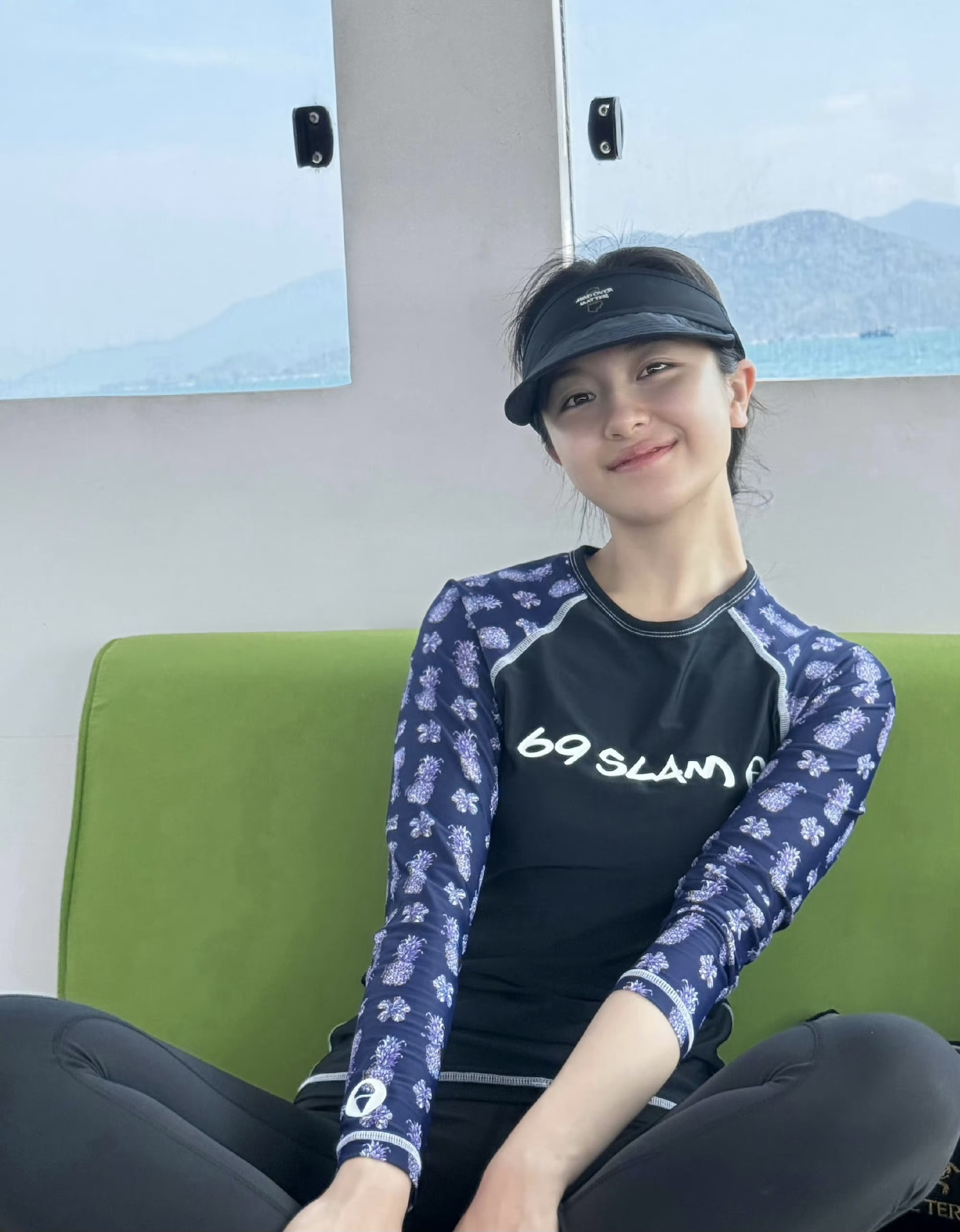 素颜出海的李兰迪,很有生命力,皮肤状态超级好 #动态连更挑战