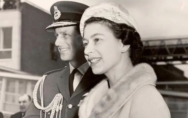 英女王有多能忍?菲利普亲王从她怀孕就曾出轨,和彭妮当46年情人