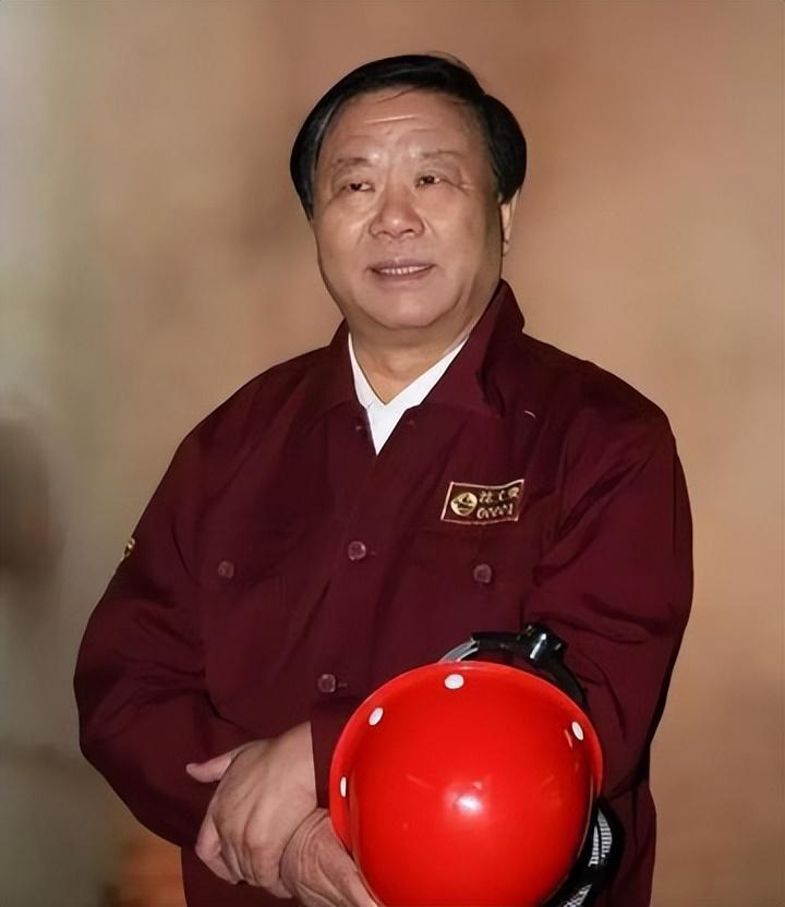 突发!张家港首富去世,车间工人出身,打造出3000亿商业帝国