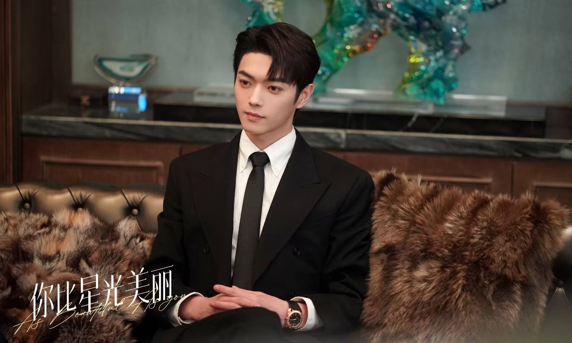 许凯,谭松韵二搭都市剧,陈瑶,乔振宇加盟,《雾里青》提上日程