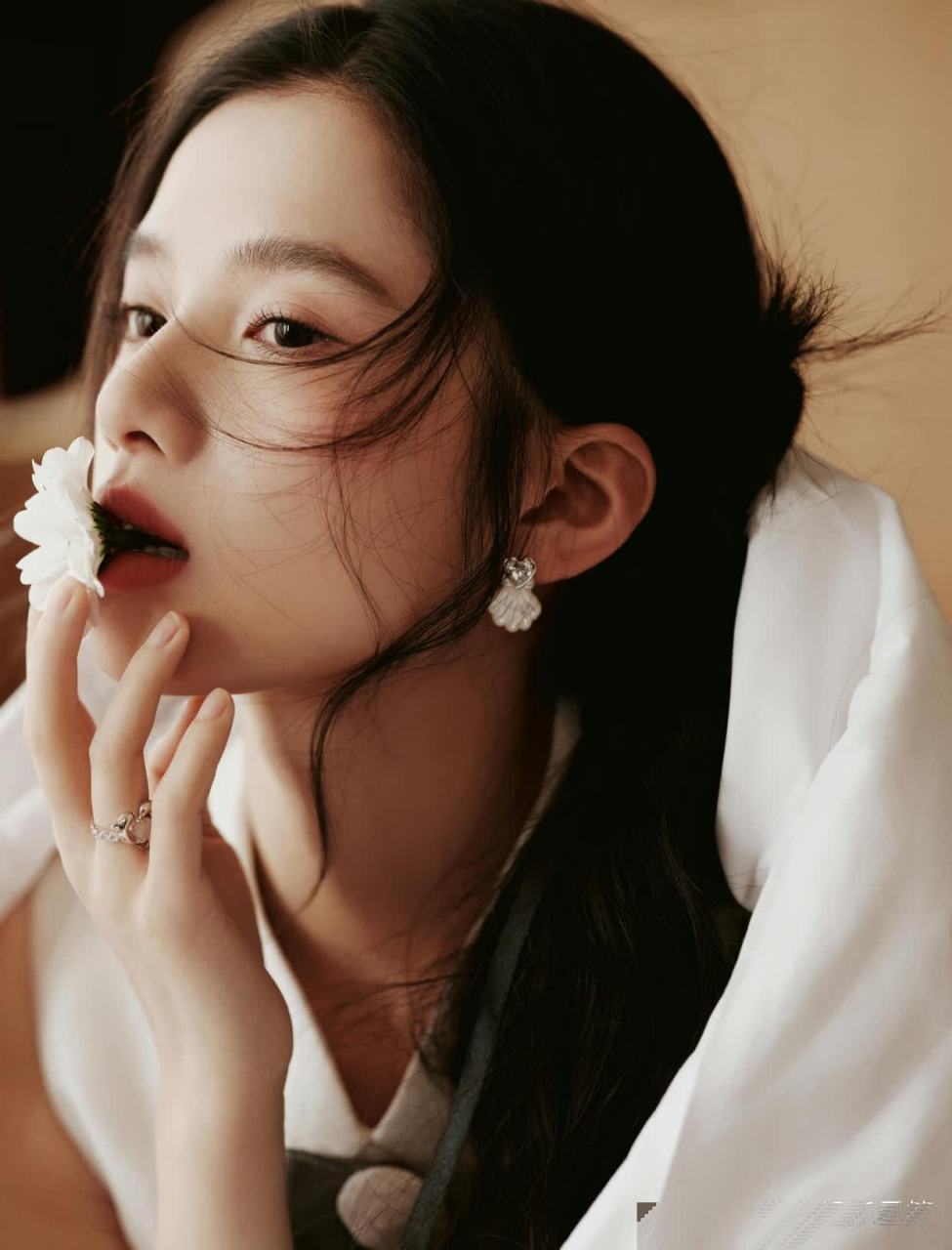 张婧仪温柔甜美