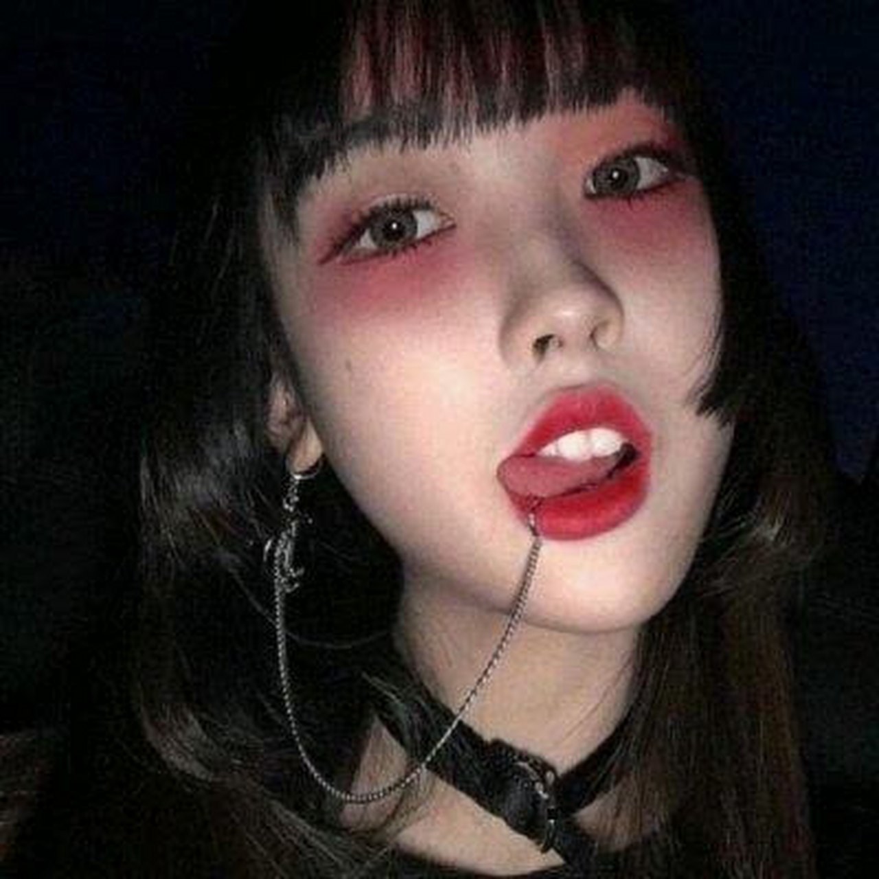 最新微信女生头像霸气高冷没有你我照样可以潇洒