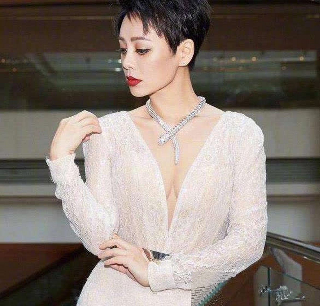 万茜点赞宁静的负面文章