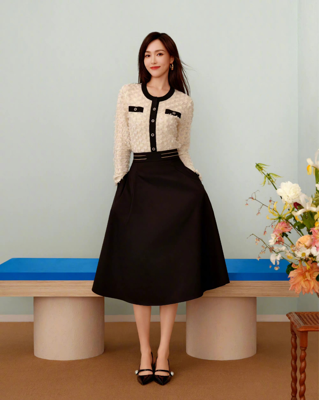 唐嫣的穿搭简约温柔.