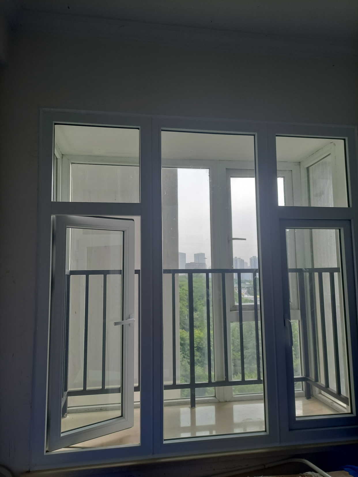 重庆渝北区民心佳园加装隔音窗