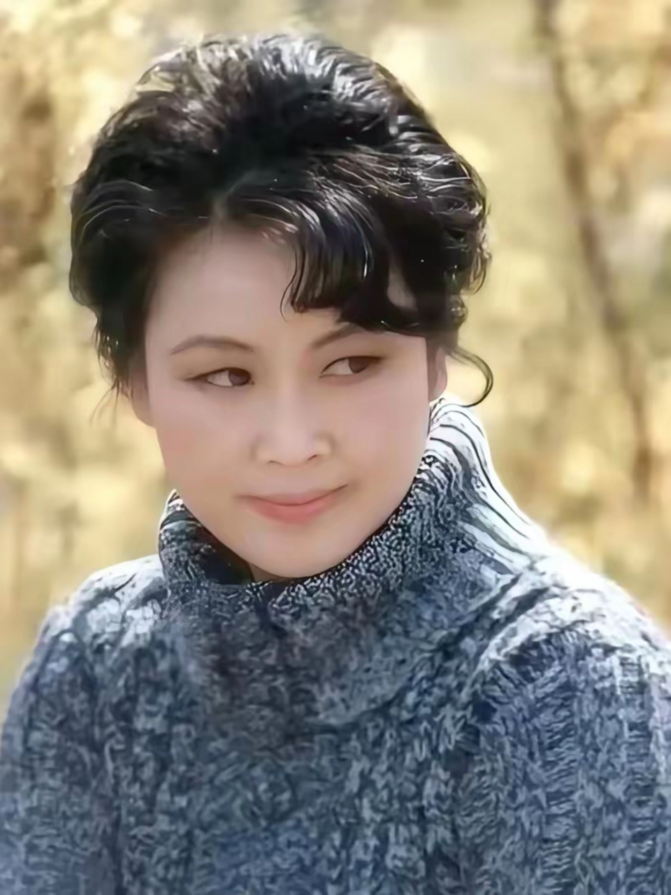 第一次看到李谷一老师这张照片,太美了.