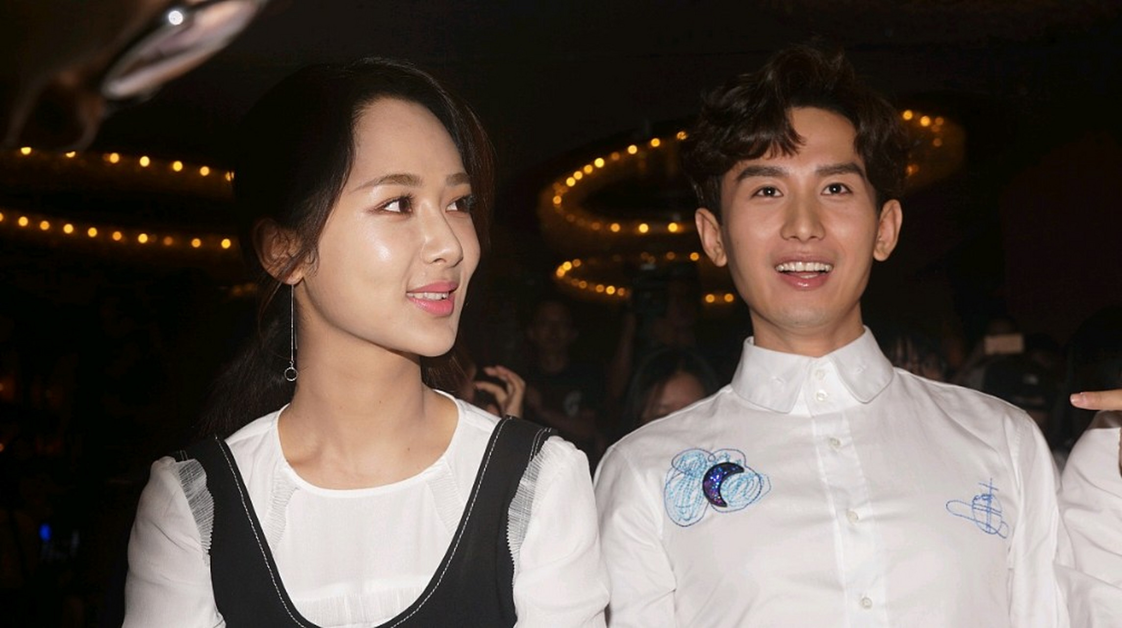 杨紫与成毅在一起时永远都是笑容满面