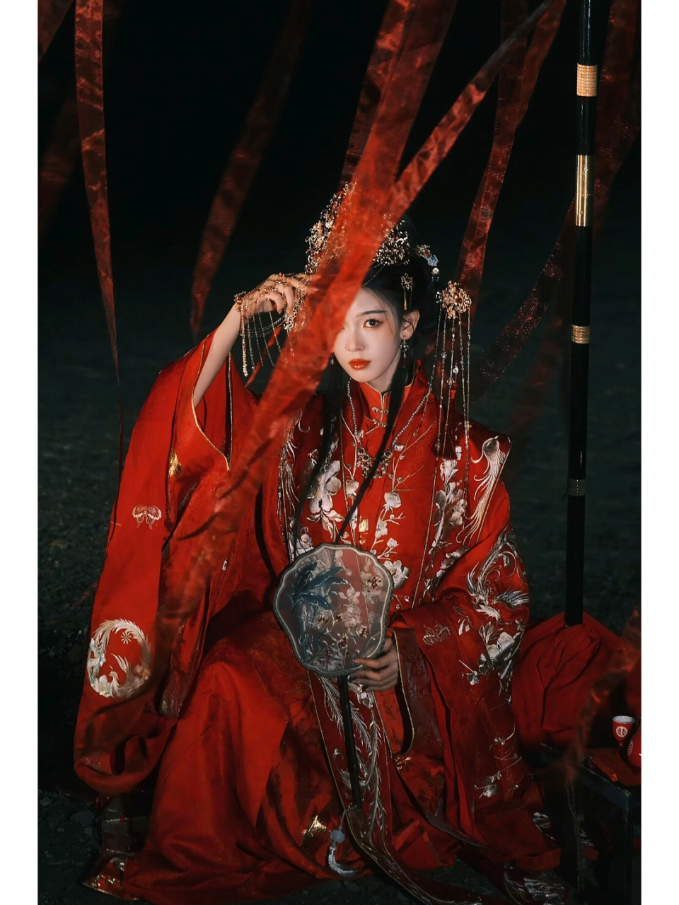 陈瑶红妆嫁衣古风写真,美出新高度!