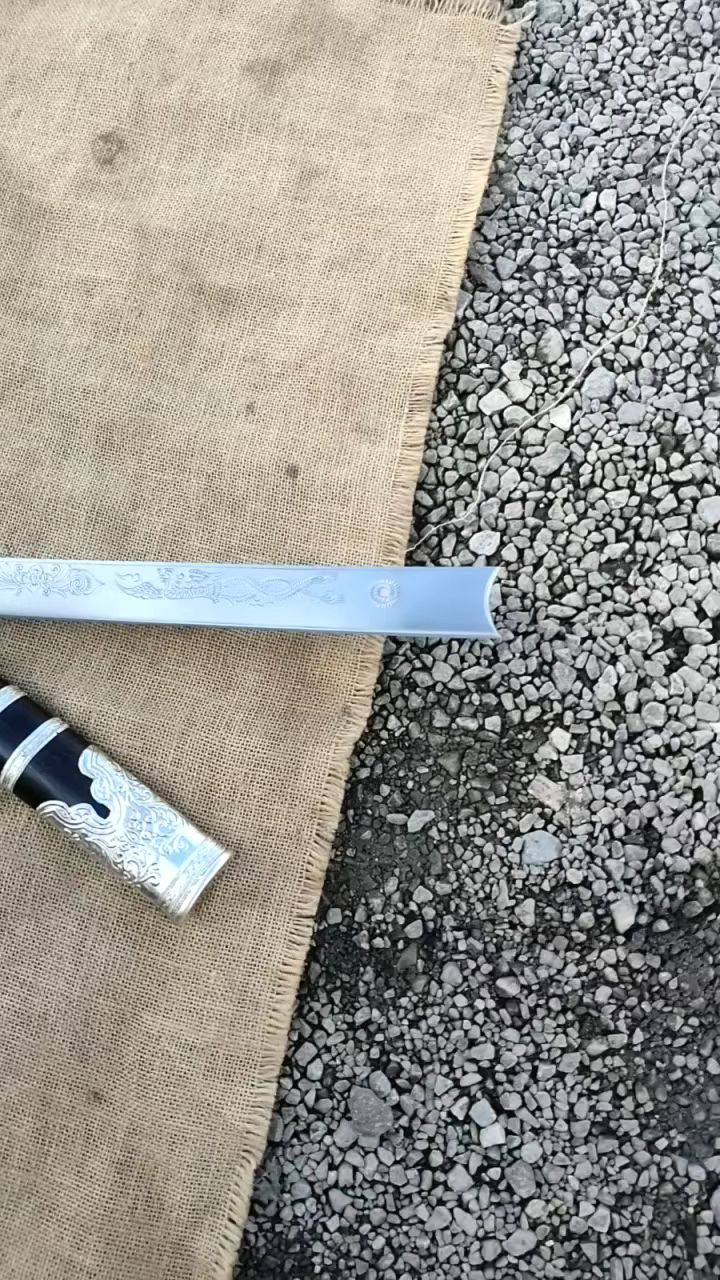 云南省少数民族户撒阿昌刀国家非物质文化遗产工艺品