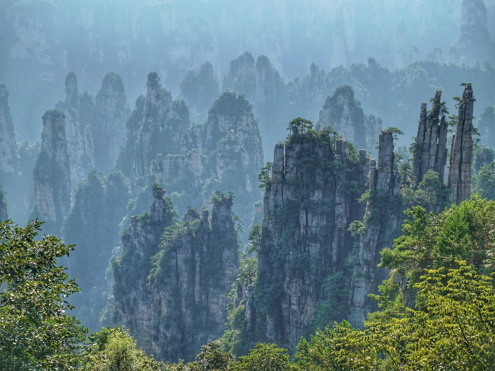 张家界地貌类型多样图片