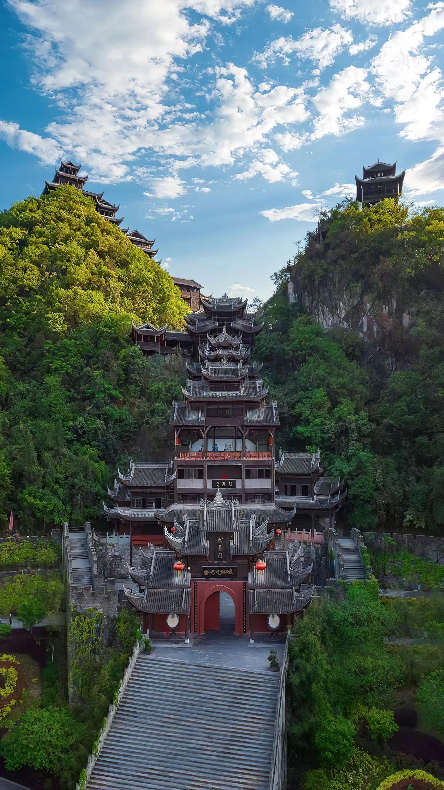 重庆古剑山找当地私人导游,古剑山旅游知名网红向导查询