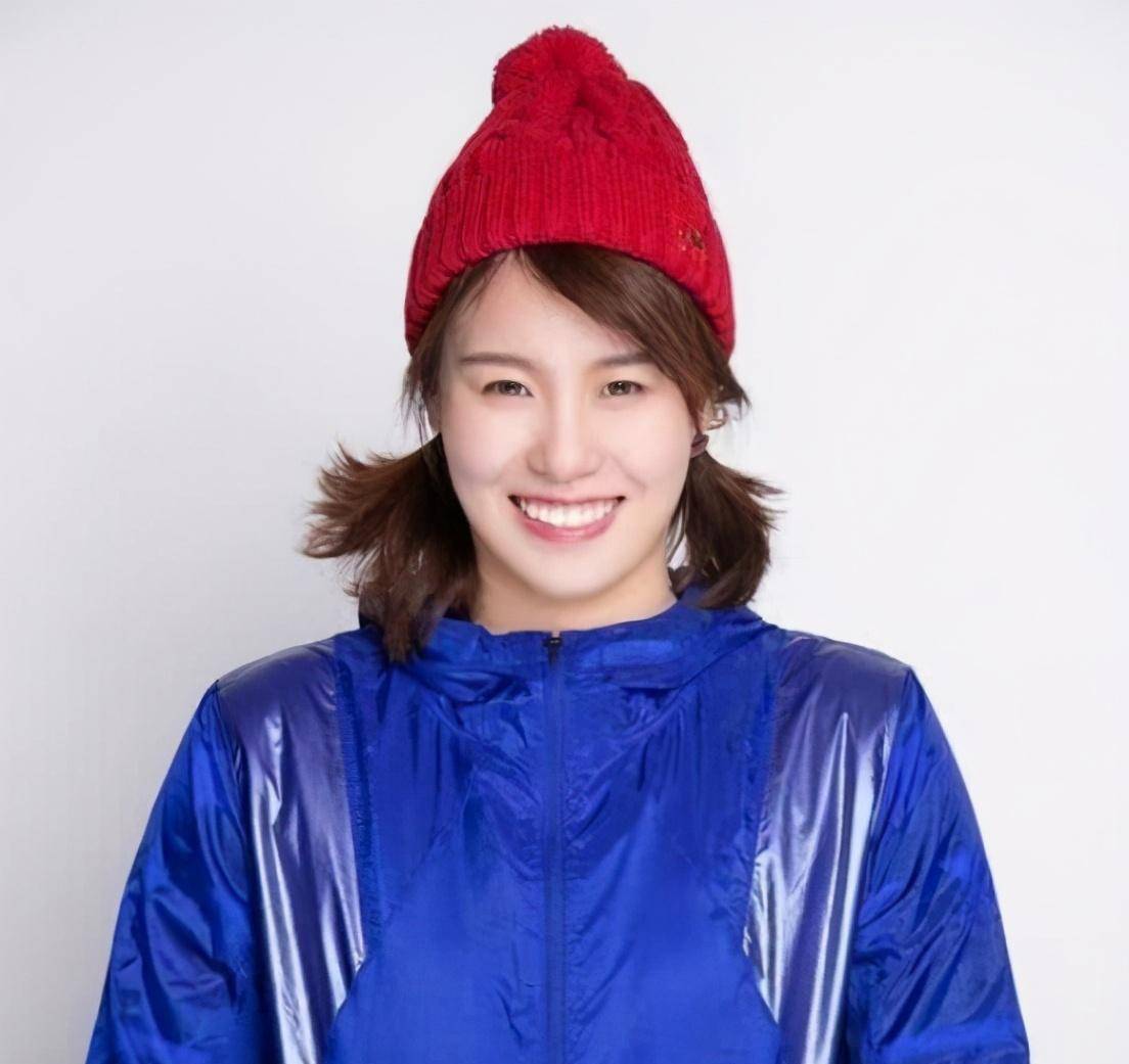 傅园慧即将入职浙大,要当老师了,6月从北体硕士毕业,喜事连连