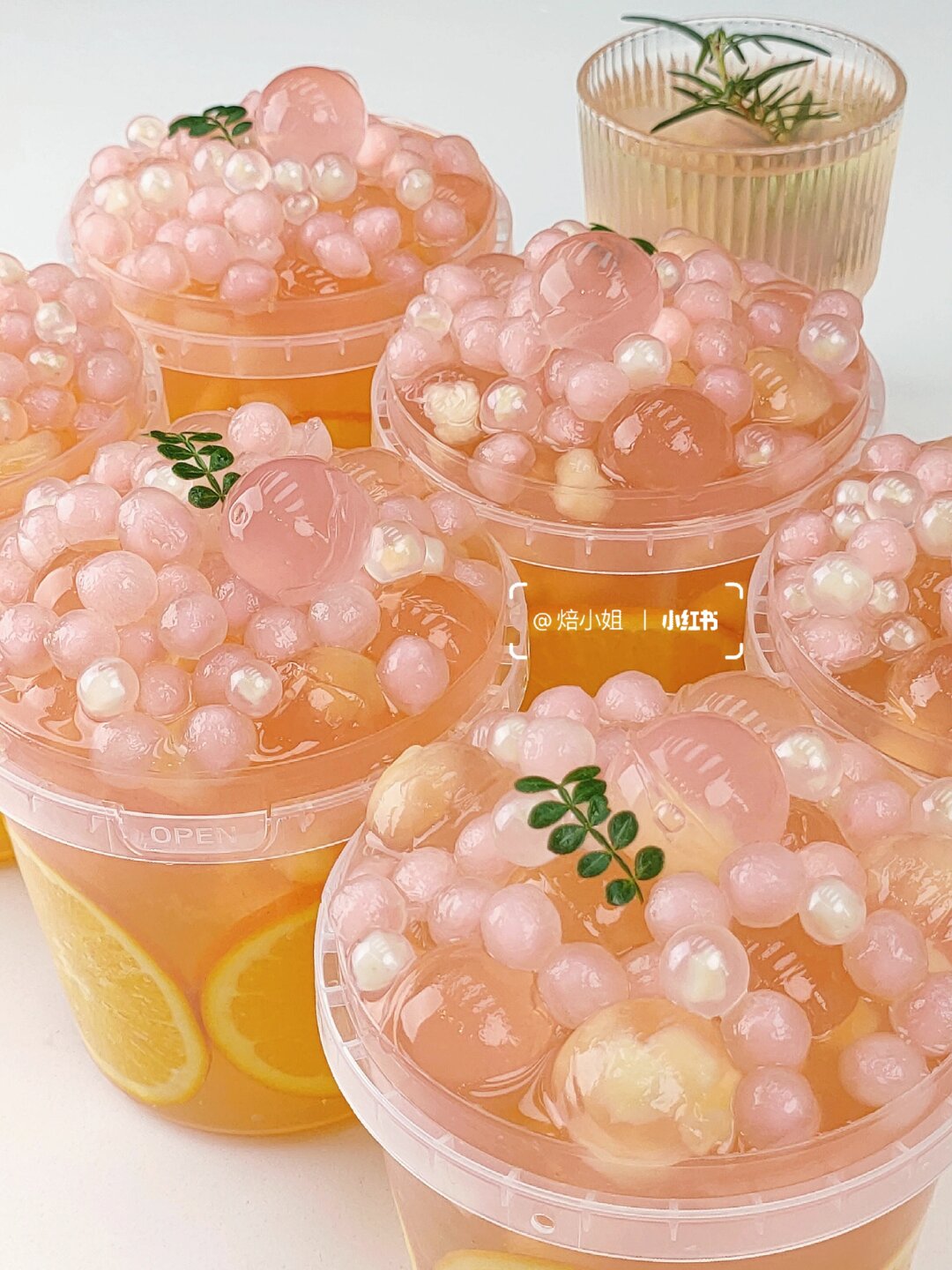 蜜桃乌龙茶果冻桶没想到这么好吃 家人们 这个蜜桃乌龙果冻桶真的
