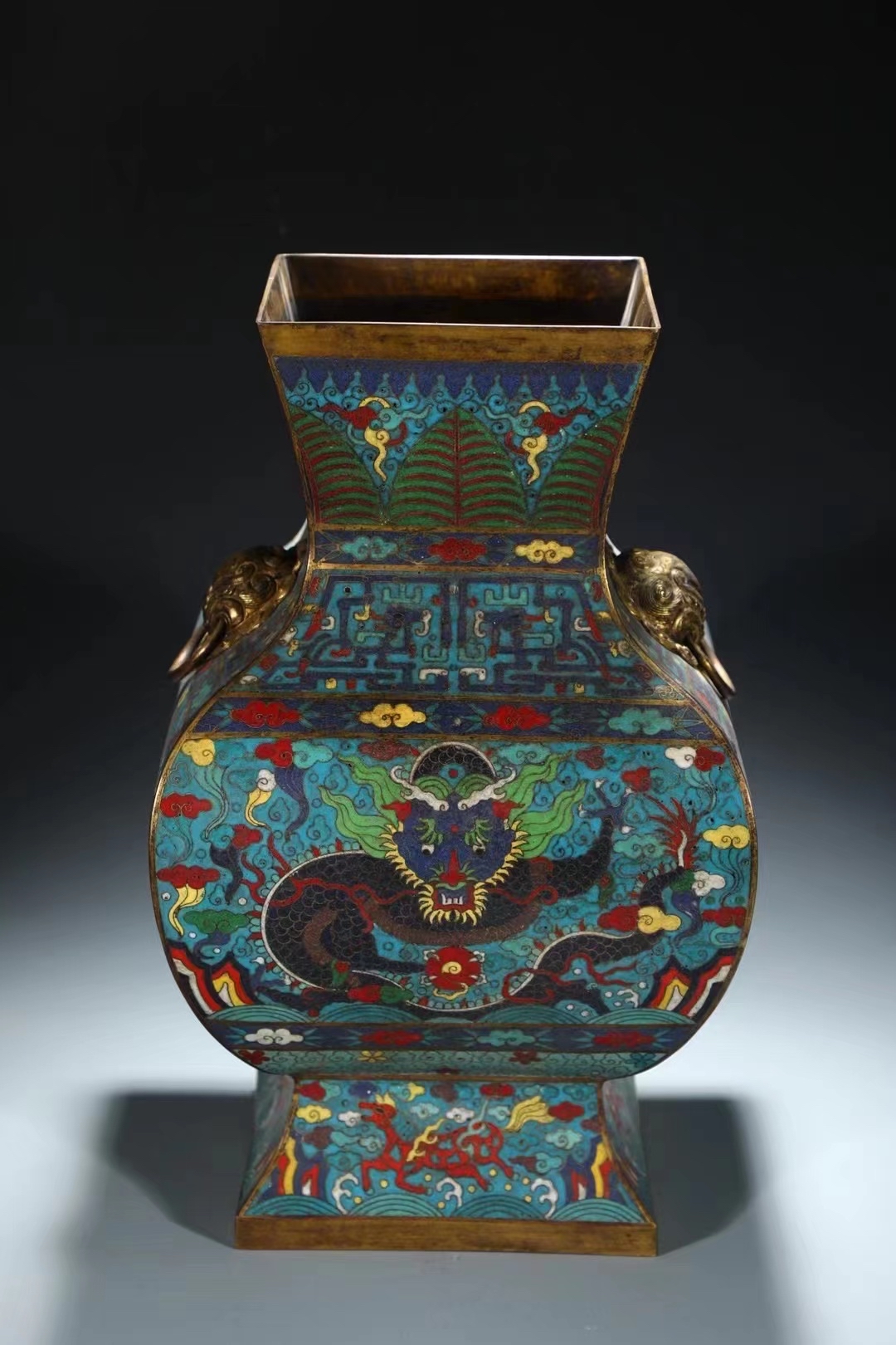 明铜胎景泰蓝掐丝珐琅海水龙纹四方尊